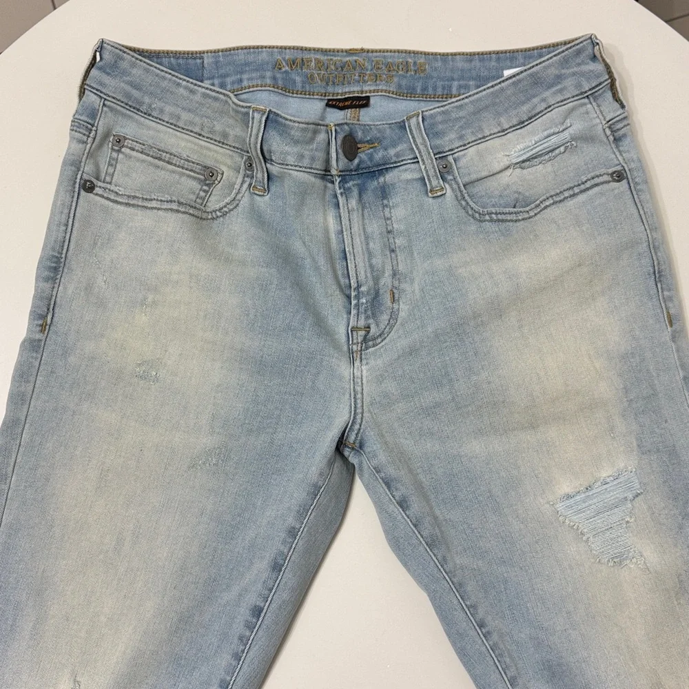 American Eagle Outfitters trendy light